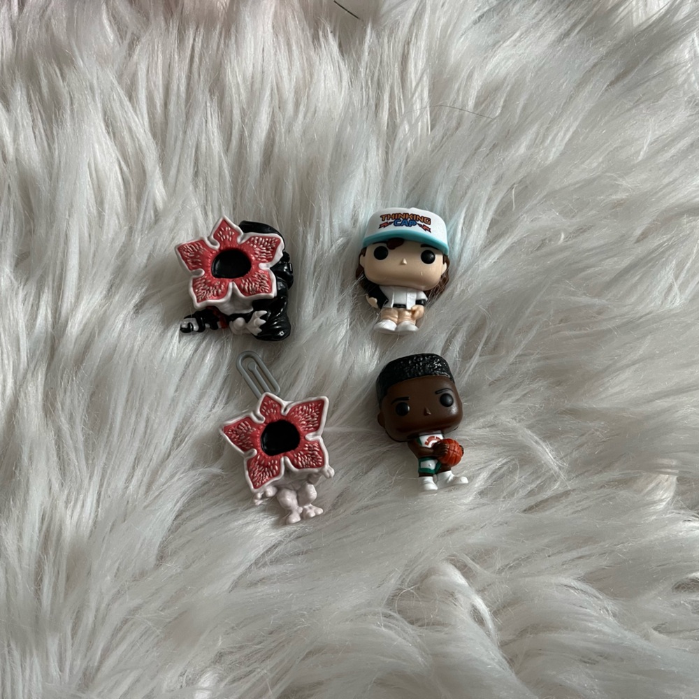 Stranger Things Kinder Joy lot